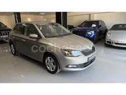 Gris / plata Usado 2017 Skoda Fabia Ambition Berlina | 11.900 € (Caro)