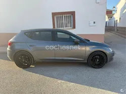 Gris / plata Usado 2017 Seat Leon Reference Berlina | 10.000 € (Super precio)