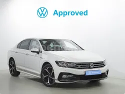 Blanco Usado 2021 VW Passat R-line Berlina | 23.500 € (Caro)
