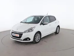 Blanco Usado 2017 Peugeot 208 Style Utilitario | 8899 € (Precio justo)