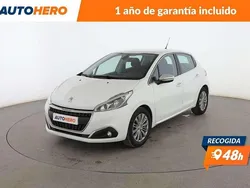 Blanco Usado 2016 Peugeot 208 Allure Utilitario | 7599 € (Precio justo)