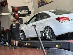 Blanco Usado 2010 Chevrolet Cruze LS Berlina | 5200 €