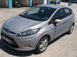 Gris / plata Usado 2011 Ford Fiesta Trend Utilitario | 6900 € (Caro)