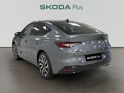 Gris Usado 2025 Skoda Enyaq iV SportLine SUV | 52.990 €