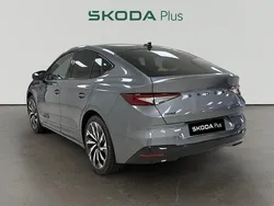 Gris Usado 2025 Skoda Enyaq iV SportLine SUV | 52.990 €