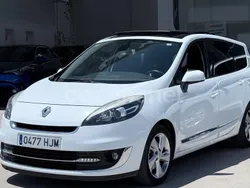 Blanco Usado 2013 Renault Scénic III Privilege Monovolumen | 9999 € (Caro)
