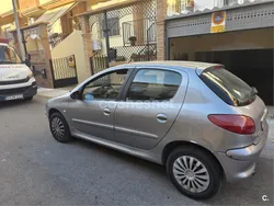 Gris / plata Usado 2001 Peugeot 206 Berlina | 2200 € (Precio justo)