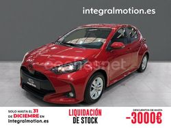 Rojo Usado 2024 Toyota Yaris Edition Berlina | 19.990 € (Un poco caro)