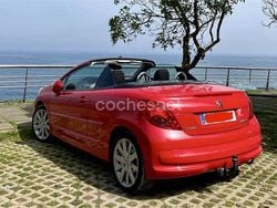 Rojo Usado 2007 Peugeot 207 CC Sport Descapotable | 1800 €