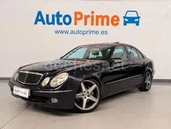 Azul Usado 2002 Mercedes E500 Avantgarde Berlina | 6970 €