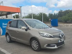 Beige Usado 2014 Renault Scénic III LIMITED Monovolumen | 5799 € (Buen precio)