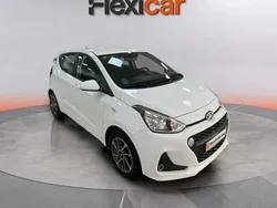 Blanco Usado 2017 Hyundai i10 Utilitario | 9690 € (Buen precio)