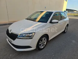 Blanco Usado 2021 Skoda Fabia Ambition Berlina | 8800 € (Buen precio)