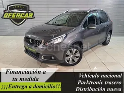 Gris / plata Usado 2019 Peugeot 2008 Signature Sky SUV | 9800 € (Buen precio)