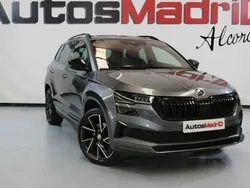 Gris Usado 2023 Skoda Karoq SportLine SUV | 33.490 €