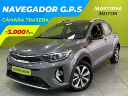 Gris Nuevo 2024 Kia Stonic SUV | 18.800 € (Precio justo)