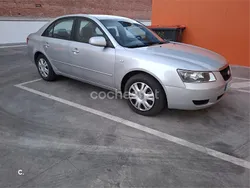 Gris / plata Usado 2007 Hyundai Sonata Comfort Berlina | 2500 € (Buen precio)