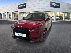 Rojo Usado 2023 DS Automobiles DS3 Performance SUV | 22.090 €