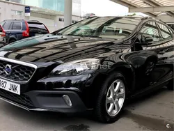 Negro Usado 2015 Volvo V40 CC Momentum Familiar | 10.300 € (Precio justo)