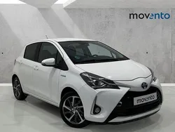 Blanco Usado 2020 Toyota Yaris Hybrid Berlina | 16.400 € (Un poco caro)