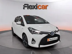 Blanco Usado 2017 Toyota Yaris Hybrid Berlina | 12.390 € (Buen precio)