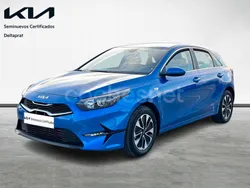 Azul Usado 2024 Kia Ceed Berlina | 18.950 € (Buen precio)