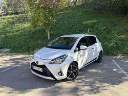 Blanco Usado 2017 Toyota Yaris Active Utilitario | 12.975 € (Precio justo)