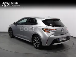 Gris Usado 2023 Toyota Corolla Plus Berlina | 24.500 € (Precio justo)