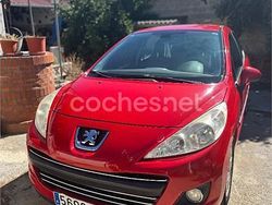 Rojo Usado 2009 Peugeot 207 Berlina | 3700 € (Buen precio)