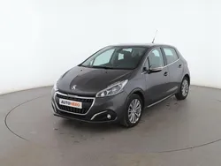 Gris Usado 2018 Peugeot 208 Allure Utilitario | 10.899 € (Precio justo)