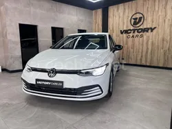 Blanco Usado 2021 VW Golf VIII Life Berlina | 17.995 € (Buen precio)