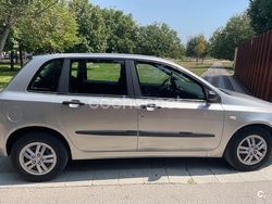 Gris / plata Usado 2003 Fiat Stilo Active Berlina | 2500 €