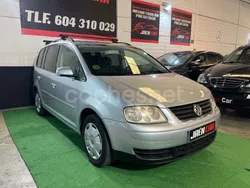 Gris / plata Usado 2004 VW Touran Highline Monovolumen | 3980 € (Precio justo)