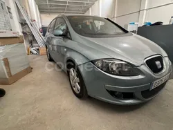 Gris / plata Usado 2008 Seat Altea XL Monovolumen | 1000 €