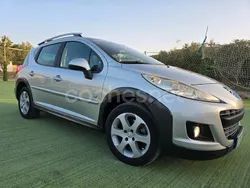 Gris / plata Usado 2010 Peugeot 207 Outdoor Outdoor Familiar | 3990 €