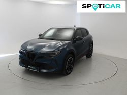 Azul Usado 2024 Alfa Romeo Junior Edizione Speciale SUV | 31.900 €