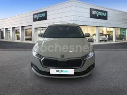 Blanco Usado 2021 Skoda Octavia Ambition Berlina | 22.700 € (Caro)