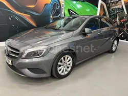 Gris / plata Usado 2014 Mercedes A180 Urban Berlina | 11.499 € (Precio justo)