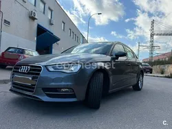 Gris / plata Usado 2014 Audi A3 Sportback Attraction Berlina | 14.000 € (Precio justo)