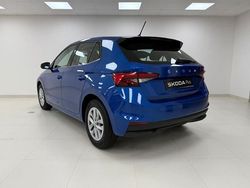 Azul Nuevo 2025 Skoda Fabia Selection | 21.990 € (Precio justo)