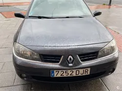 Azul Usado 2005 Renault Laguna GrandTour Expression Familiar | 7500 €