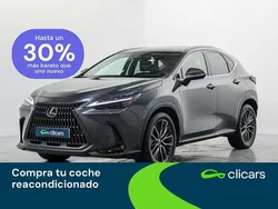 Gris / plata Usado 2022 Lexus NX450h+ Luxury Line SUV | 48.990 €