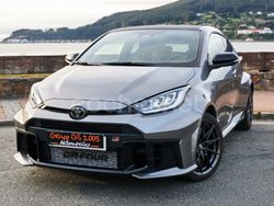 Gris / plata Usado 2024 Toyota Yaris Berlina | 48.990 €