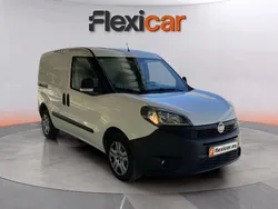 Blanco Usado 2022 Fiat Doblò Easy Monovolumen | 12.490 €