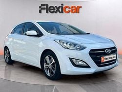 Blanco Usado 2015 Hyundai i30 Style Berlina | 10.190 € (Buen precio)