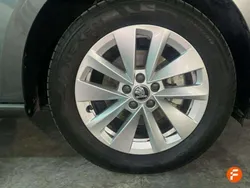 Gris Usado 2023 Skoda Scala Selection Utilitario | 15.490 € (Super precio)