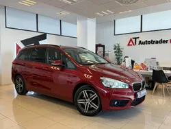 Rojo Usado 2015 BMW 218 Active Tourer Monovolumen | 15.600 €