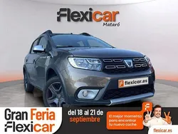 Marrón Usado 2017 Dacia Sandero Lauréate Utilitario | 11.490 € (Un poco caro)