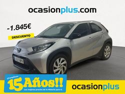 Gris Usado 2024 Toyota Aygo Play Utilitario | 14.690 € (Precio justo)