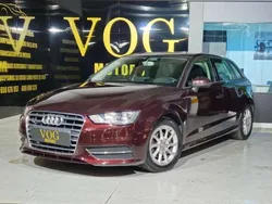 Burdeos Usado 2015 Audi A3 Sportback Attraction Utilitario | 9900 € (Buen precio)